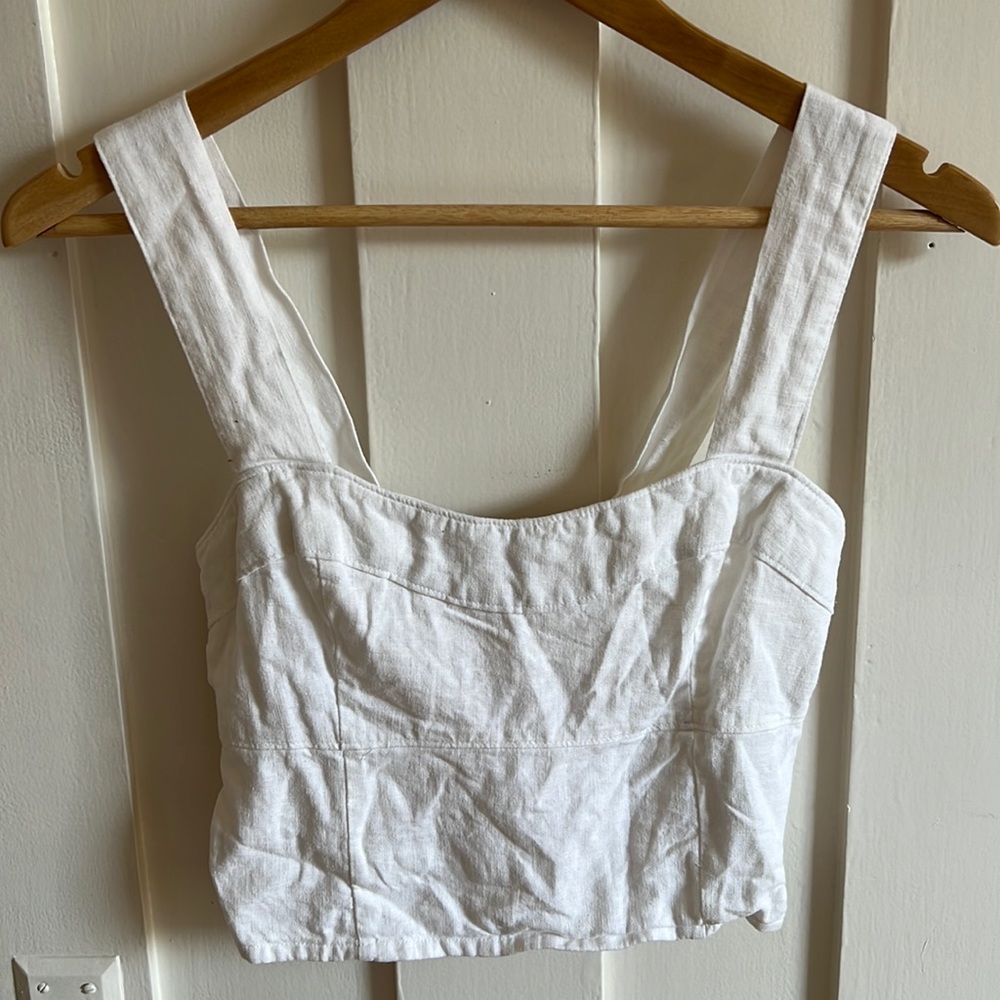 linen-blend abercrombie & fitch cropped tank in off-white, worn once